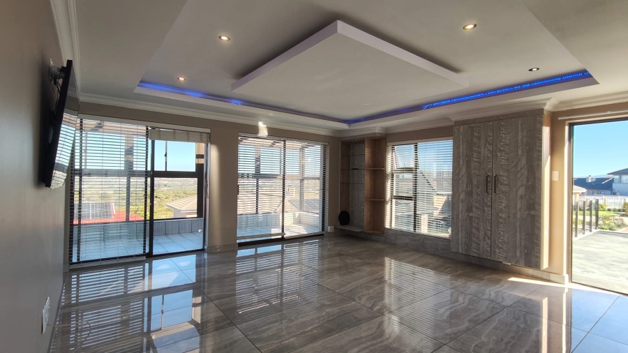 To Let 4 Bedroom Property for Rent in Monte Christo Western Cape